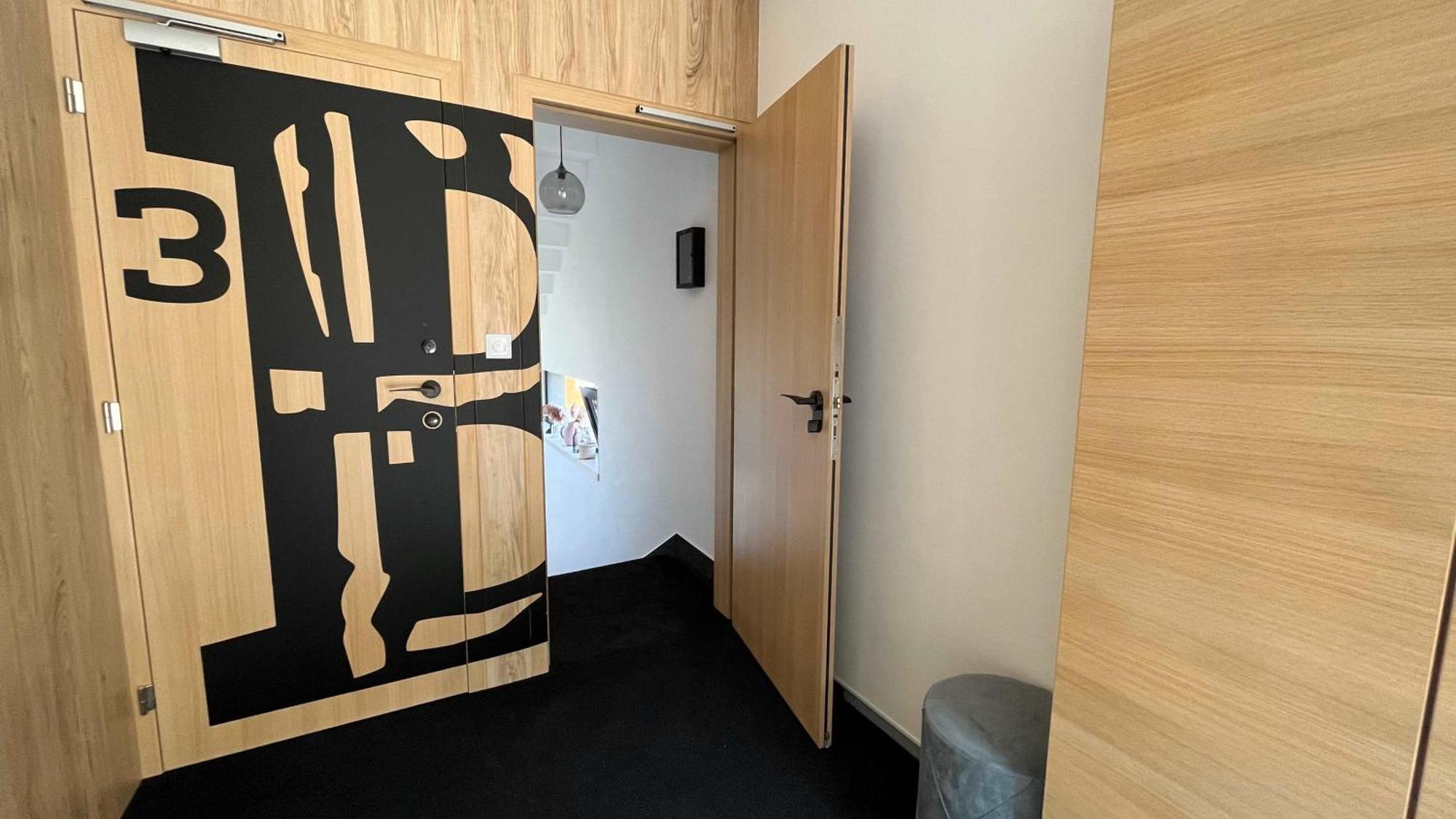 Apartmanhrabovob14 鲁容贝罗克 外观 照片